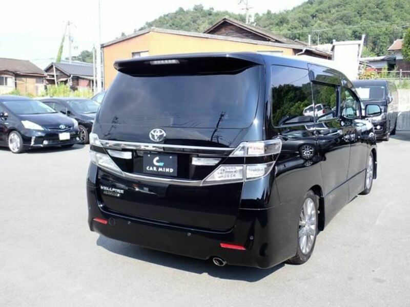 VELLFIRE-5