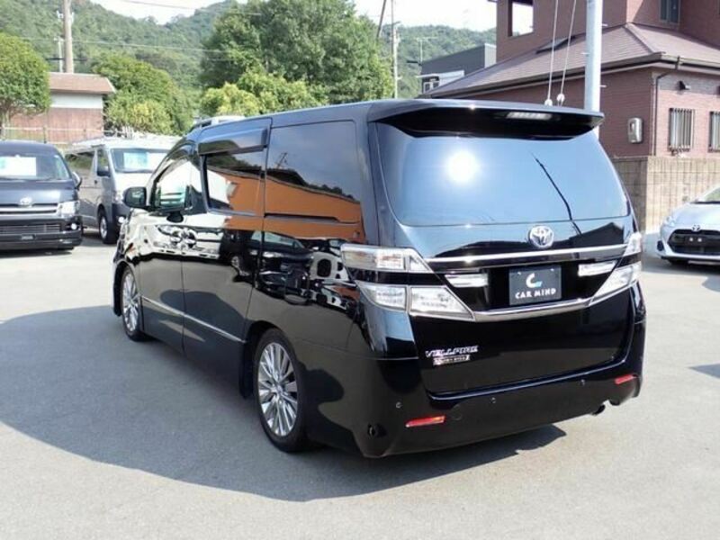 VELLFIRE-7