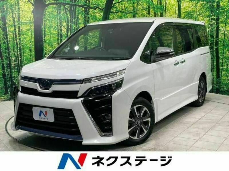 TOYOTA　VOXY