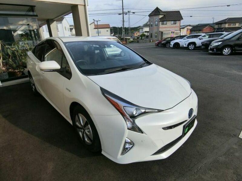 PRIUS-6