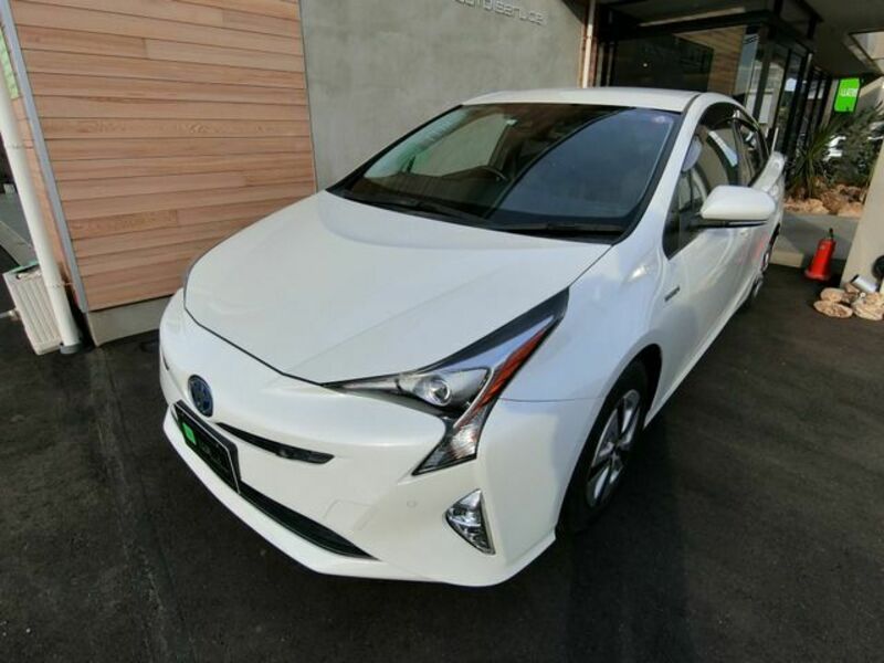 PRIUS-9