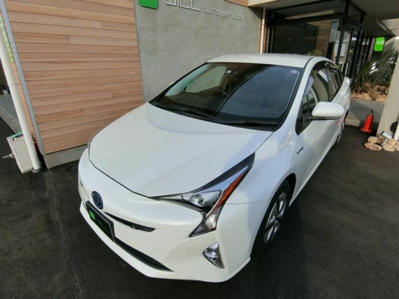 PRIUS-10