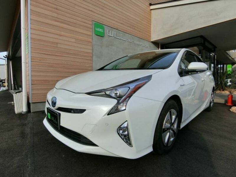 PRIUS-11