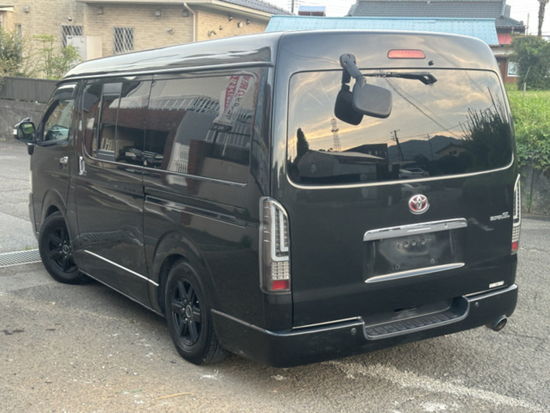 HIACE VAN-1