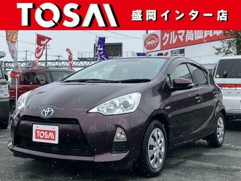 TOYOTA　AQUA