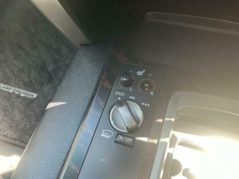 LAND CRUISER-15