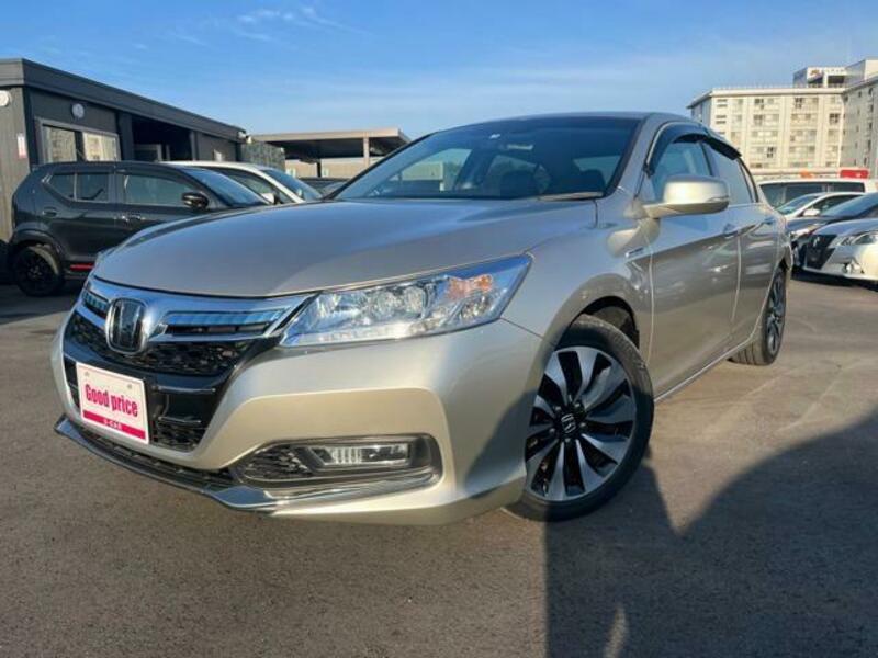 HONDA　ACCORD HYBRID