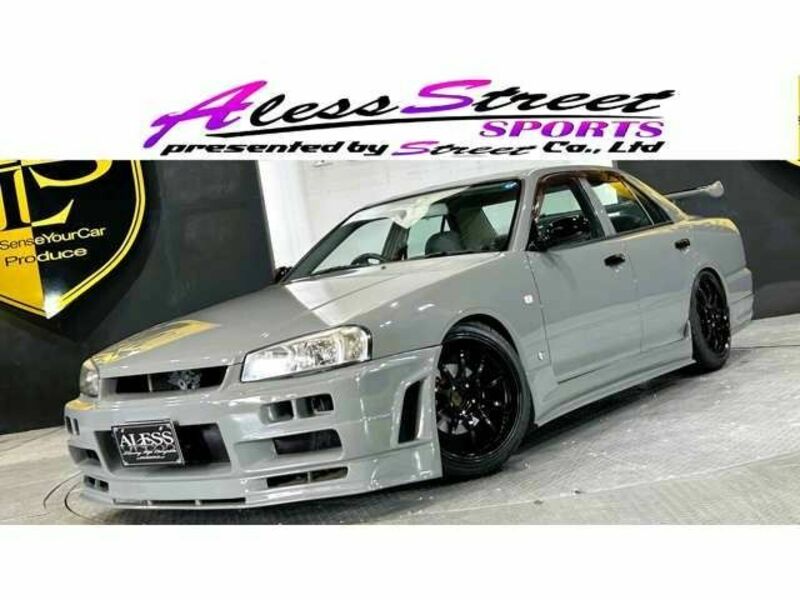 NISSAN　SKYLINE