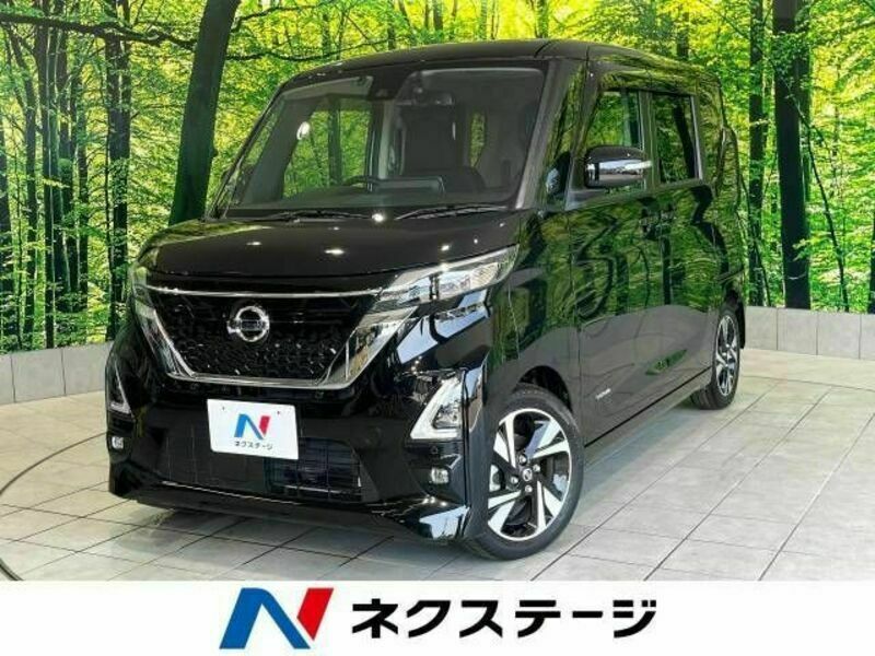 NISSAN　ROOX