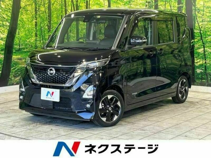 NISSAN　ROOX