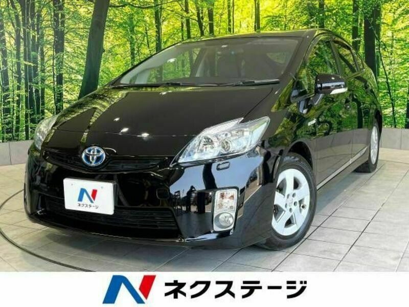 TOYOTA　PRIUS