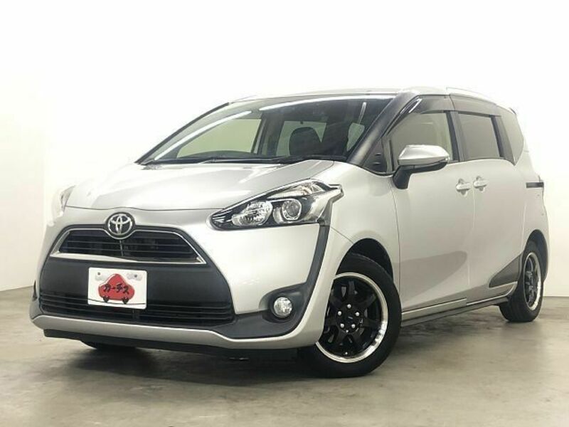 TOYOTA　SIENTA