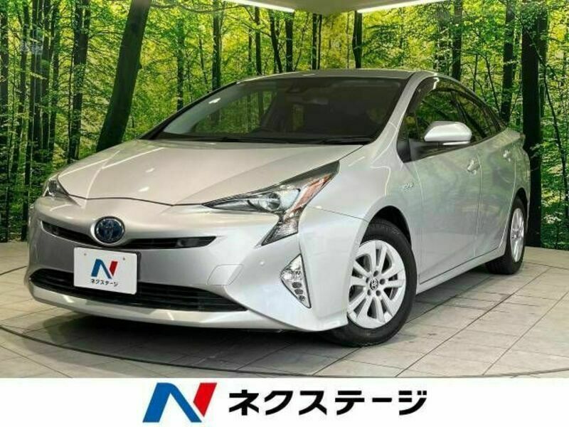 TOYOTA　PRIUS