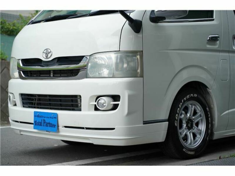 HIACE VAN-4