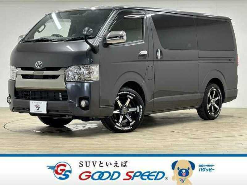 TOYOTA　HIACE VAN