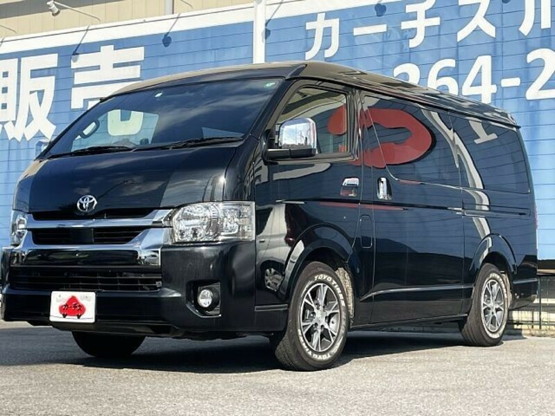 TOYOTA　HIACE VAN