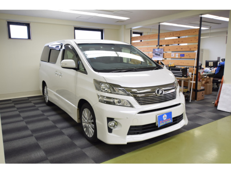 VELLFIRE-7