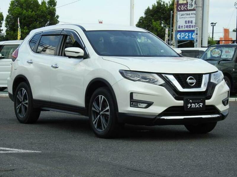 NISSAN　X-TRAIL