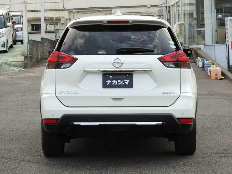 X-TRAIL-19