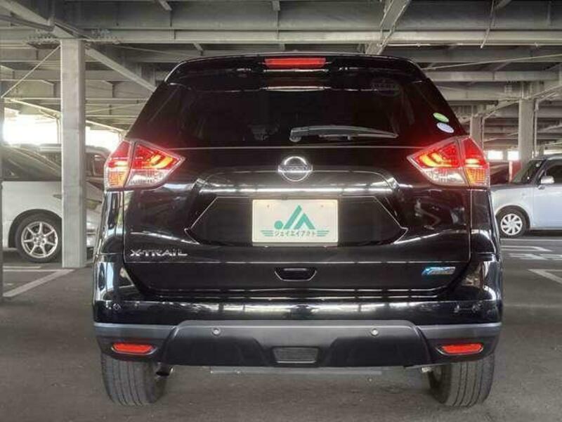 X-TRAIL-19