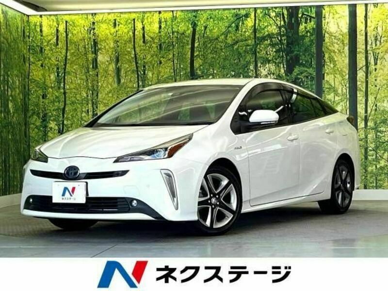 TOYOTA　PRIUS