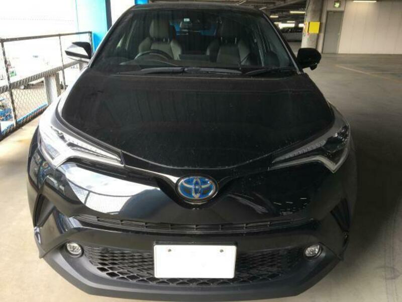 Used 2019 TOYOTA C-HR DAA-ZYX10  SBI Motor Japan