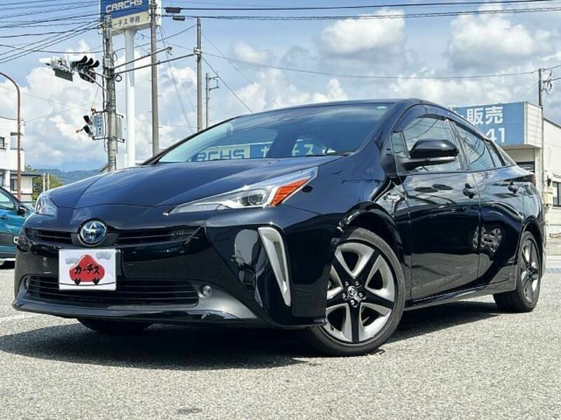 TOYOTA　PRIUS