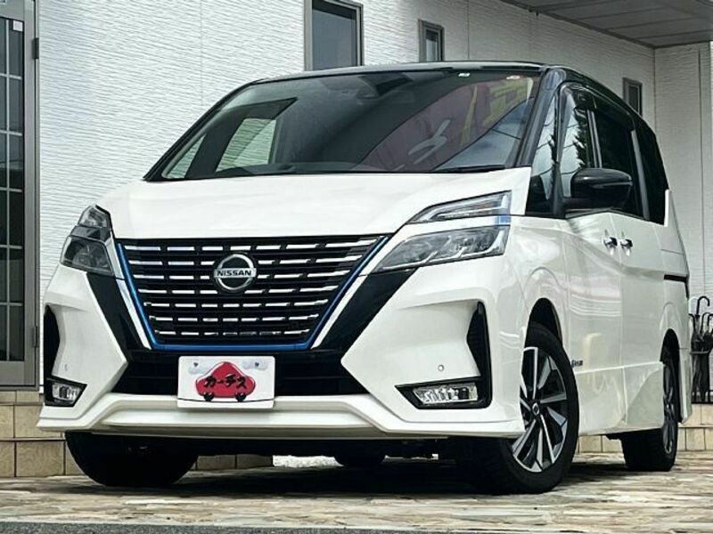 NISSAN　SERENA