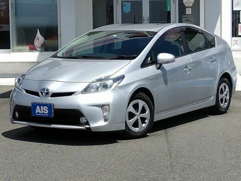 TOYOTA　PRIUS