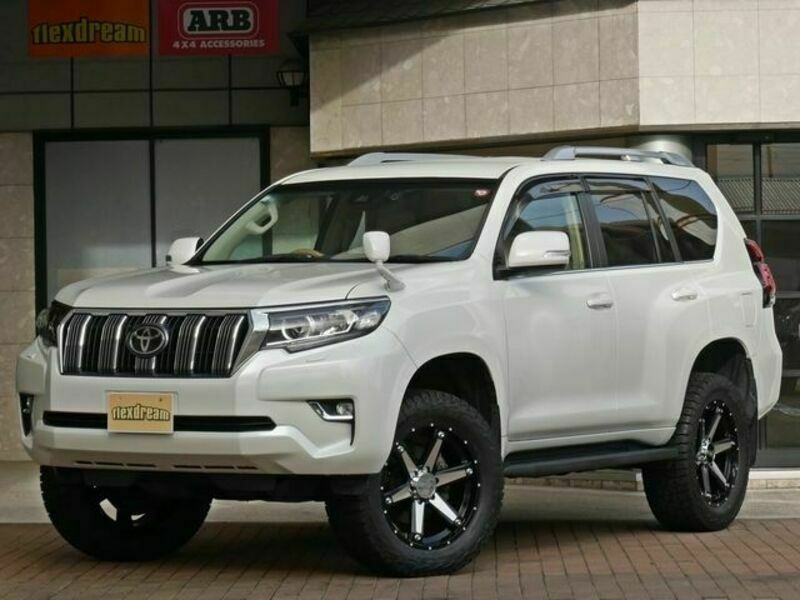 TOYOTA　LAND CRUISER PRADO