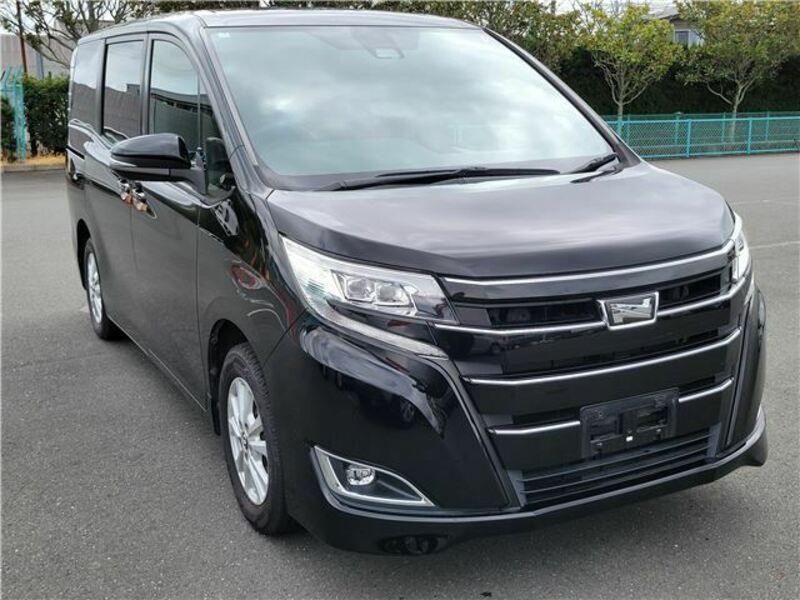 TOYOTA　NOAH