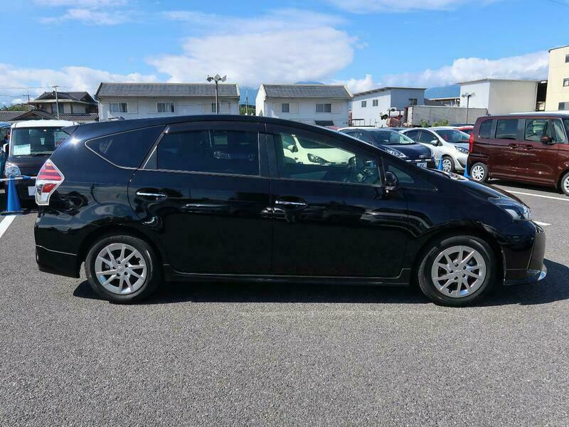 PRIUS ALPHA