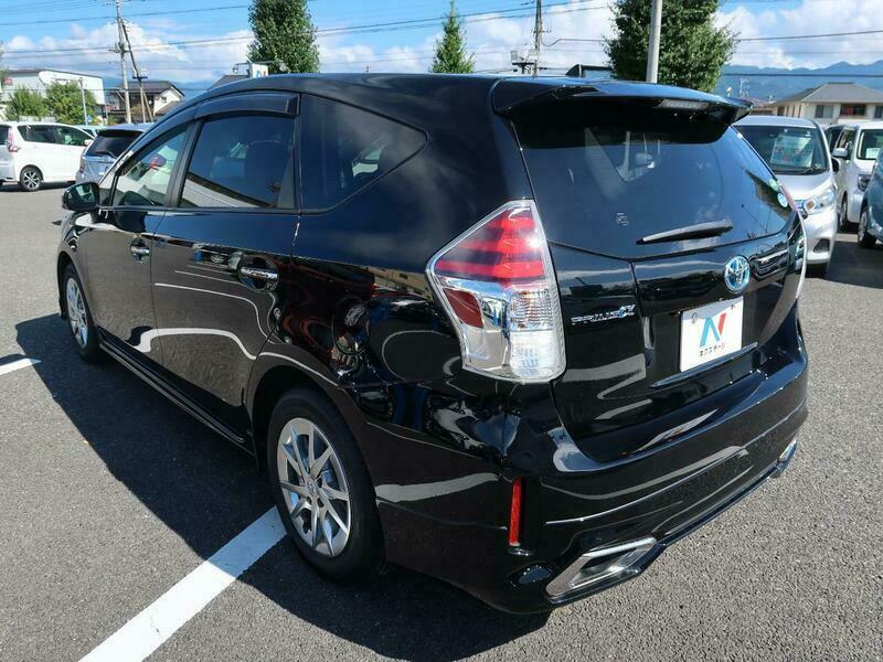 PRIUS ALPHA