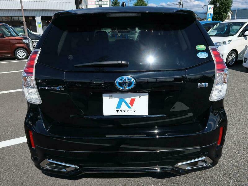 PRIUS ALPHA