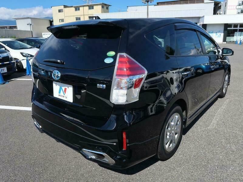 PRIUS ALPHA