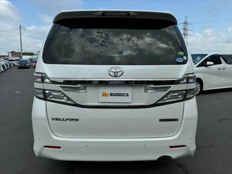 VELLFIRE-13