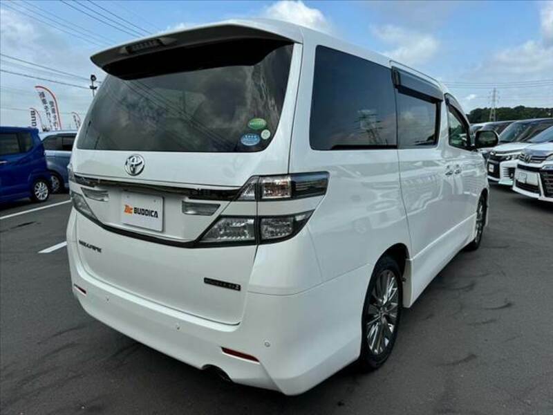 VELLFIRE-14