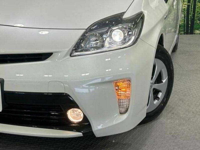 PRIUS-12