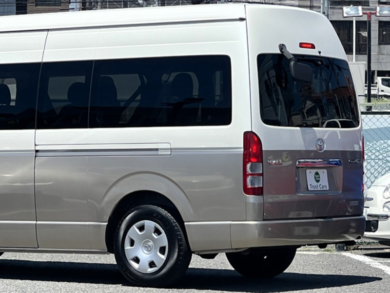 HIACE-9