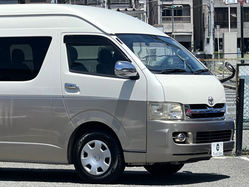 HIACE-7