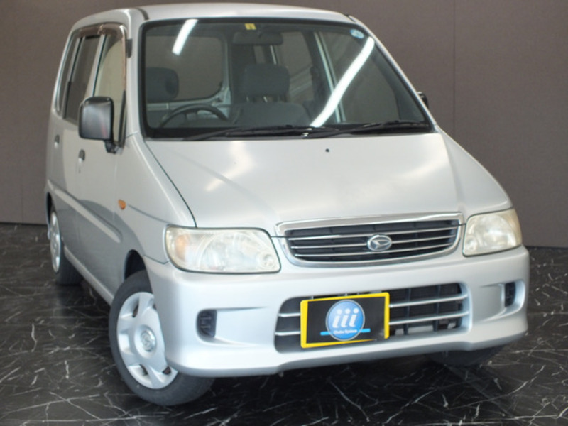 DAIHATSU　MOVE