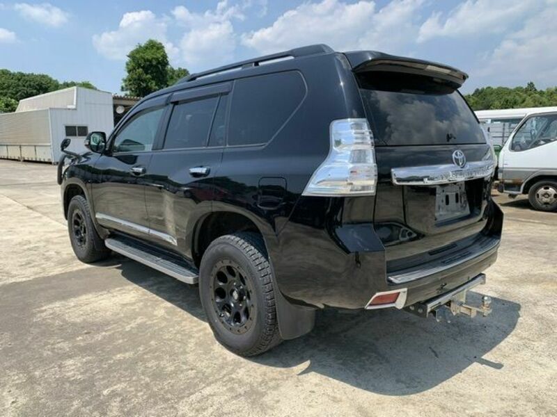 LAND CRUISER PRADO-3