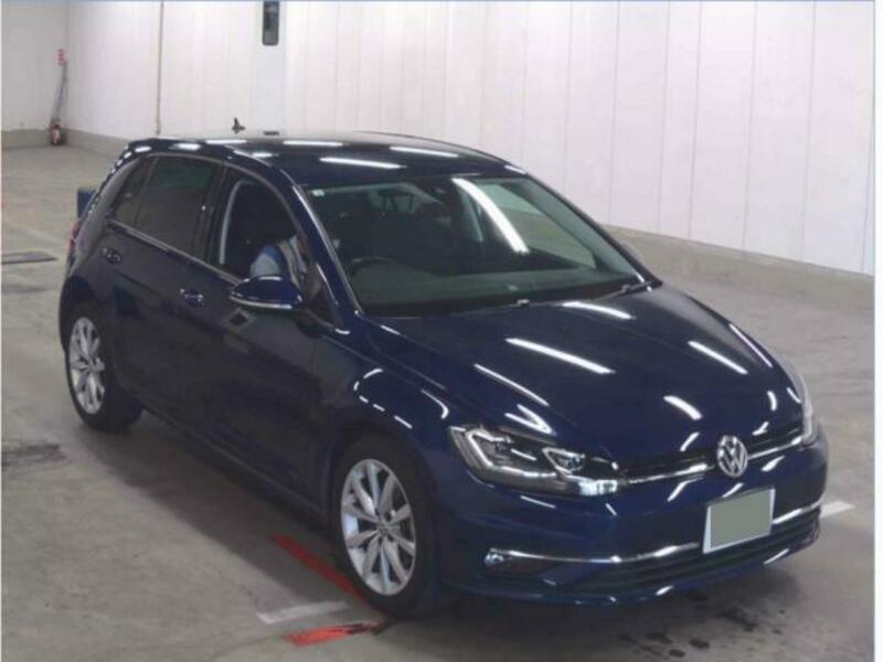 VOLKSWAGEN　GOLF