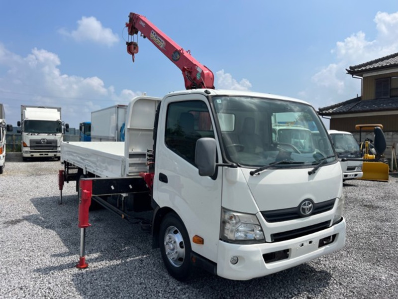 TOYOTA　DYNA