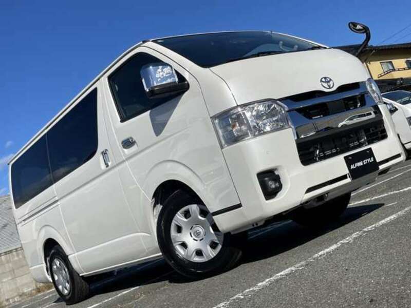 HIACE VAN-17