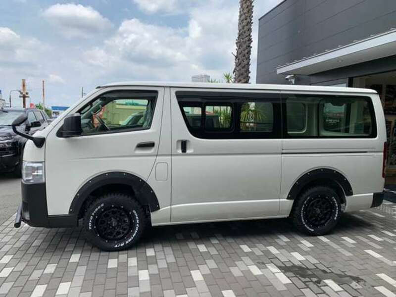 HIACE VAN-8