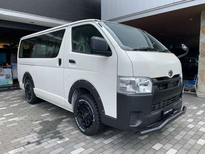 HIACE VAN-13