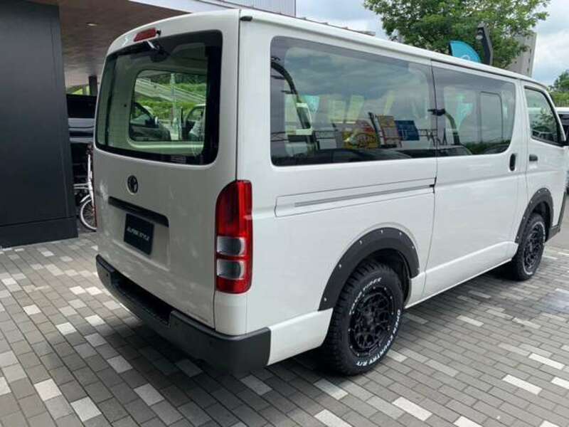 HIACE VAN-11