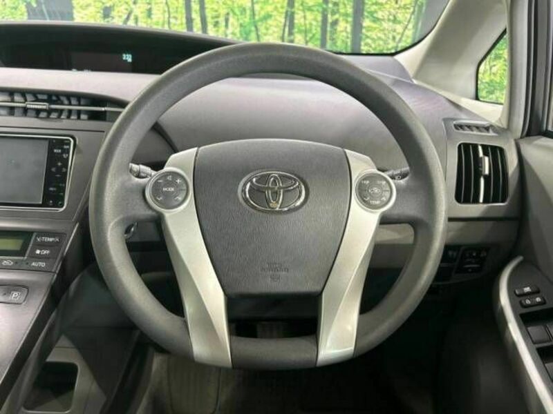 PRIUS-11