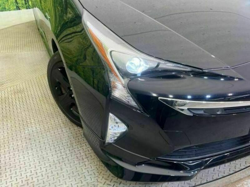 PRIUS-12